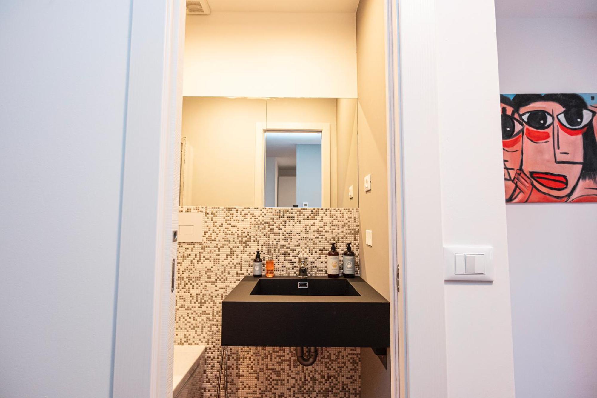 Le Finestre Boutique Apartments Trieste Luaran gambar