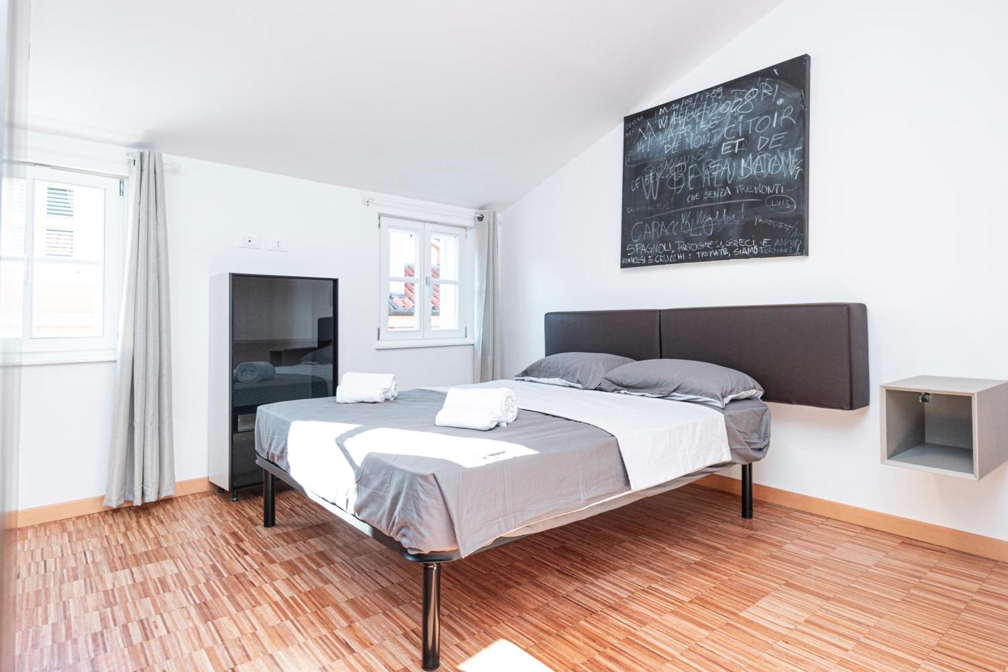 Le Finestre Boutique Apartments Trieste Luaran gambar