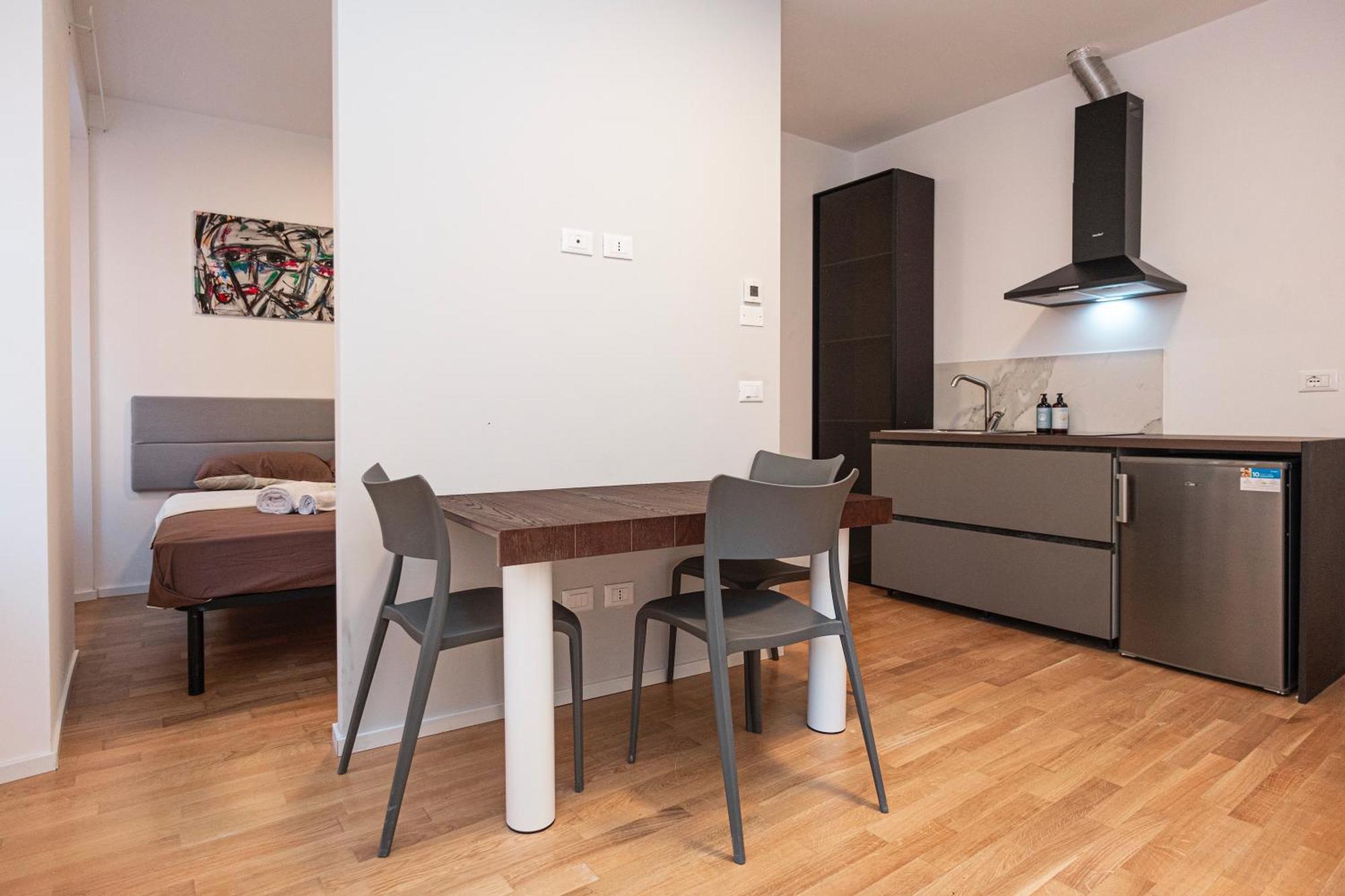 Le Finestre Boutique Apartments Trieste Luaran gambar